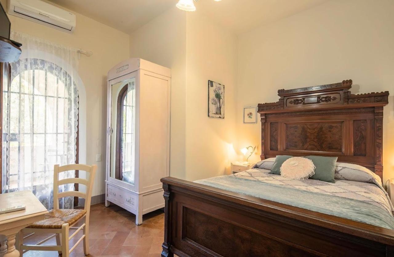 Villa Albertina Montespertoli Bagian luar foto